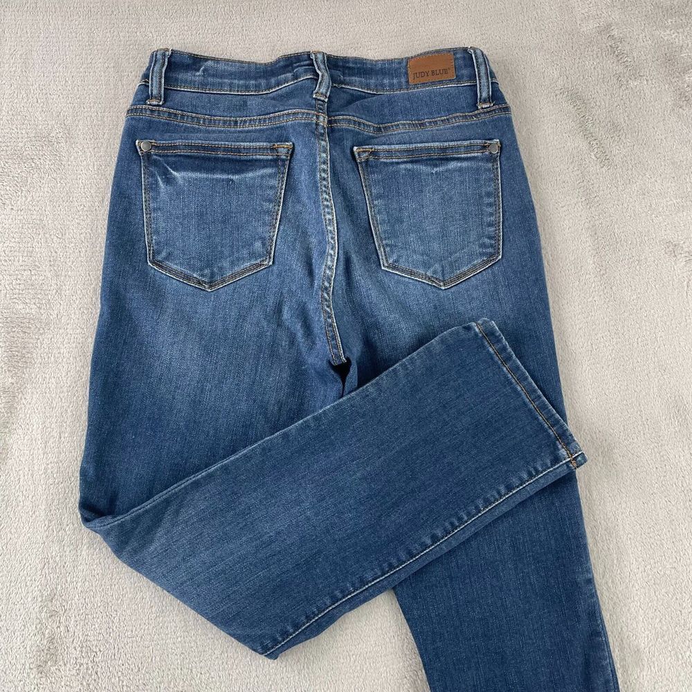 Judy Blue Capri Fit Jeans Women 5/27 Blue Wash Straight Leg Stretch JB82154DK